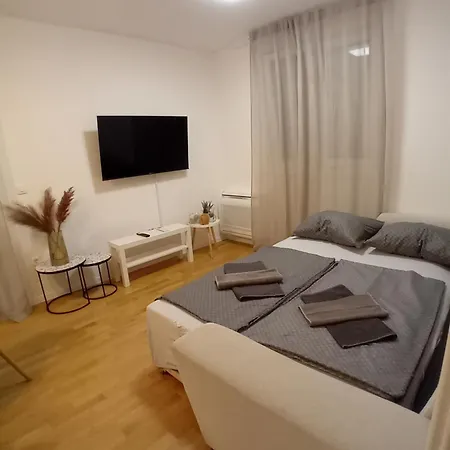 Marta Apartment